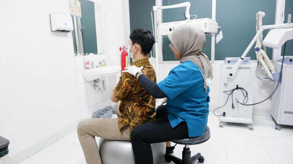 fisioterapi untuk saraf kejepit