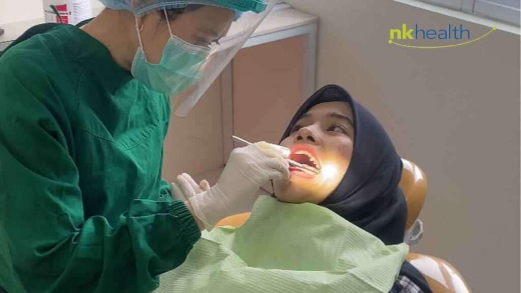 Mencegah Bau Mulut dengan Scaling Gigi