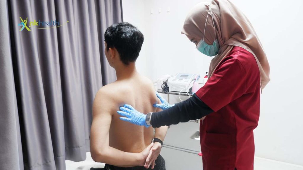 Cara Memperbaiki Postur Tubuh Bungkuk